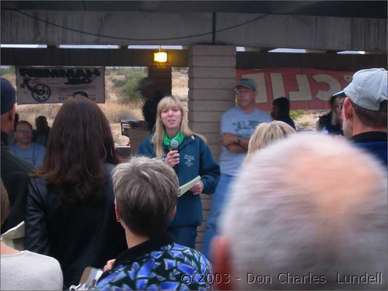 Geri giving pre-race instructions to the troops